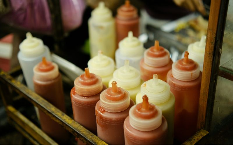 What Is Shawarma Sauce? Fresh ingredients used to make homemade shawarma sauce